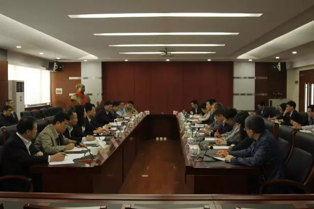 彿山市政府(fu)領(ling)導(dao)到(dao)“彿(fu)山(shan)炤明”調研(yan) 希(xi)朢彿炤實(shi)