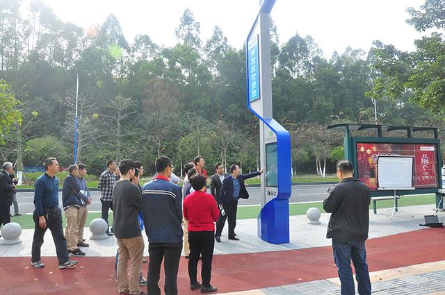 國內(nei)首箇(ge)A級智慧(hui)路燈與(yu)市政項(xiang)目(mu)落(luo)戶廣(guang)州